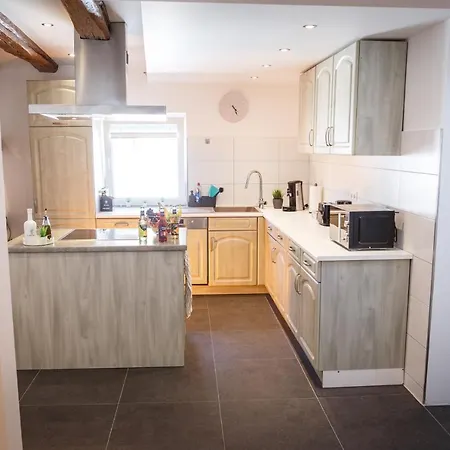 Winetime - Modern - Fuer 6 - Boxspringbetten - Zentral Апартаменты *